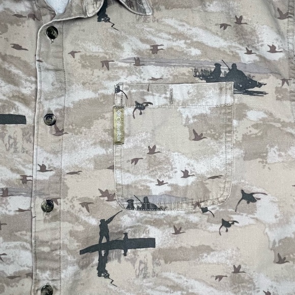 Columbia Men’s XL River Lodge Camo Shirt Hunting Fishing Outdoor Button Up - Picture 7 of 15